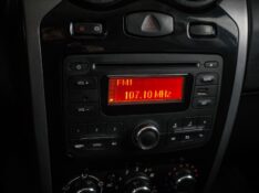 RENAULT SANDERO 1.6 EXPRESSION 8V FLEX 4P MANUAL 2012/2013 DUARTE VEÍCULOS PORTO ALEGRE / Carros no Vale