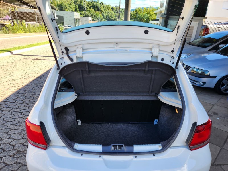 VOLKSWAGEN GOL 1.6 2012/2013 TS VEÍCULOS ANTA GORDA / Carros no Vale