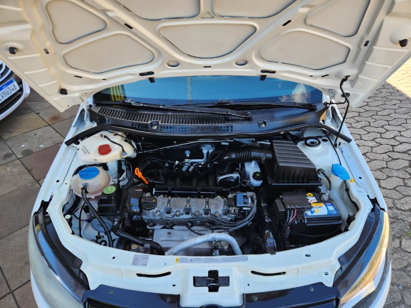 VOLKSWAGEN GOL 1.6 2012/2013 TS VEÍCULOS ANTA GORDA / Carros no Vale