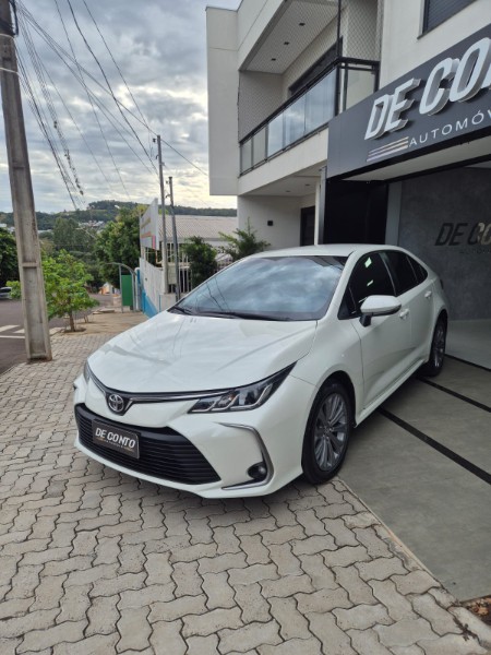 TOYOTA COROLLA 2.0 XEI /2020 DE CONTO AUTOMÓVEIS SARANDI / Carros no Vale