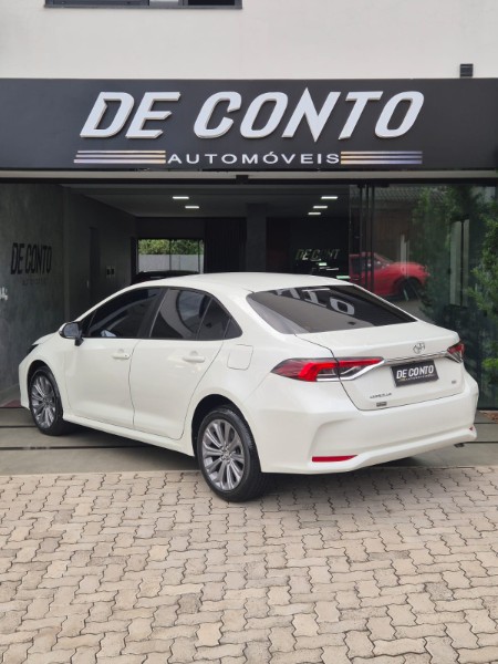 TOYOTA COROLLA 2.0 XEI /2020 DE CONTO AUTOMÓVEIS SARANDI / Carros no Vale