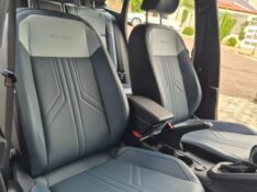 VOLKSWAGEN NIVUS 1.0 200 TSI HIGHLINE /2025 DE CONTO AUTOMÓVEIS SARANDI / Carros no Vale