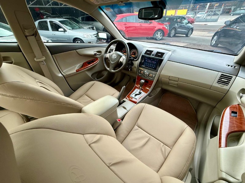 TOYOTA COROLLA 1.8 SE-G 16V FLEX 4P AUTOMÁTICO /2009 AR MULTIMARCAS VENÂNCIO AIRES / Carros no Vale