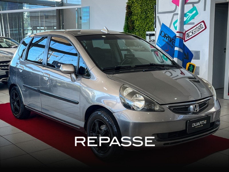 HONDA FIT 1.4 LXL 8V 2003/2004 DUARTE VEÍCULOS PORTO ALEGRE / Carros no Vale