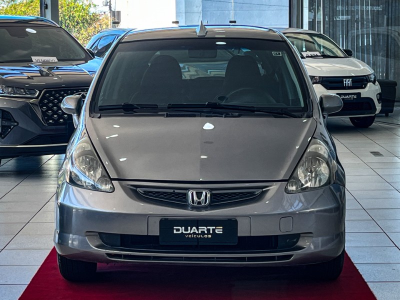 HONDA FIT 1.4 LXL 8V 2003/2004 DUARTE VEÍCULOS PORTO ALEGRE / Carros no Vale