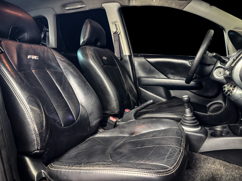 HONDA FIT 1.4 LXL 8V 2003/2004 DUARTE VEÍCULOS PORTO ALEGRE / Carros no Vale