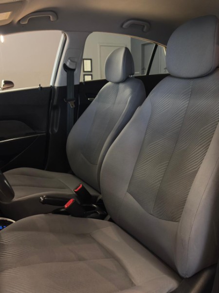 HYUNDAI HB20S 1.6 PREMIUM 2014/2014 JM AUTOMÓVEIS VENÂNCIO AIRES / Carros no Vale