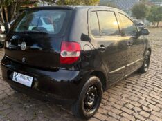 VOLKSWAGEN FOX 1.0 MI CITY 8V 2005/2006 COMPLETO VEÍCULOS GUAPORÉ / Carros no Vale