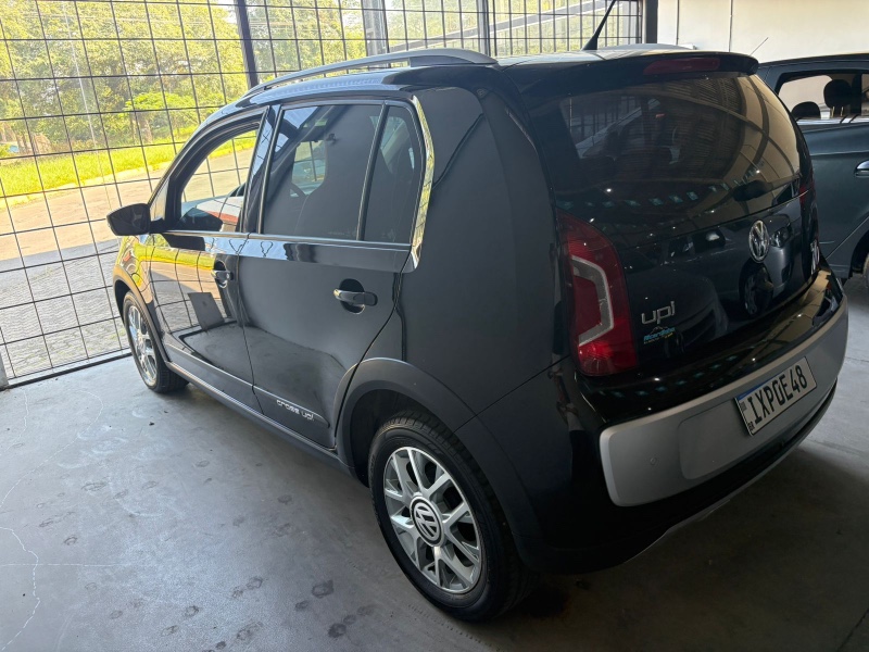 VOLKSWAGEN CROSS UP 1.0 TSI 12V 2016/2017 RICARDINHO AUTOMÓVEIS MONTENEGRO / Carros no Vale