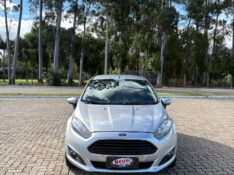 FORD FIESTA 1.5 S HATCH 16V FLEX 4P MANUAL 2015/2015 NEURI VEÍCULOS LAJEADO / Carros no Vale