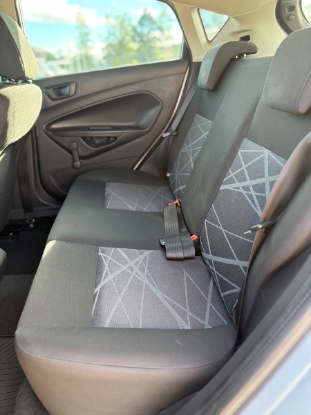 FORD FIESTA 1.5 S HATCH 16V FLEX 4P MANUAL 2015/2015 NEURI VEÍCULOS LAJEADO / Carros no Vale