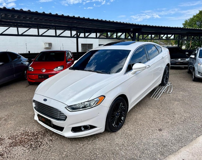 FORD FUSION 2.0 TITANIUM GTDI ECOBOOST AWD AUTOMÁTICO /2016 AR MULTIMARCAS VENÂNCIO AIRES / Carros no Vale