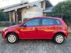 FORD FIESTA SE 1.6 2013/2014 ESTAÇÃO DO CARRO ESTRELA / Carros no Vale