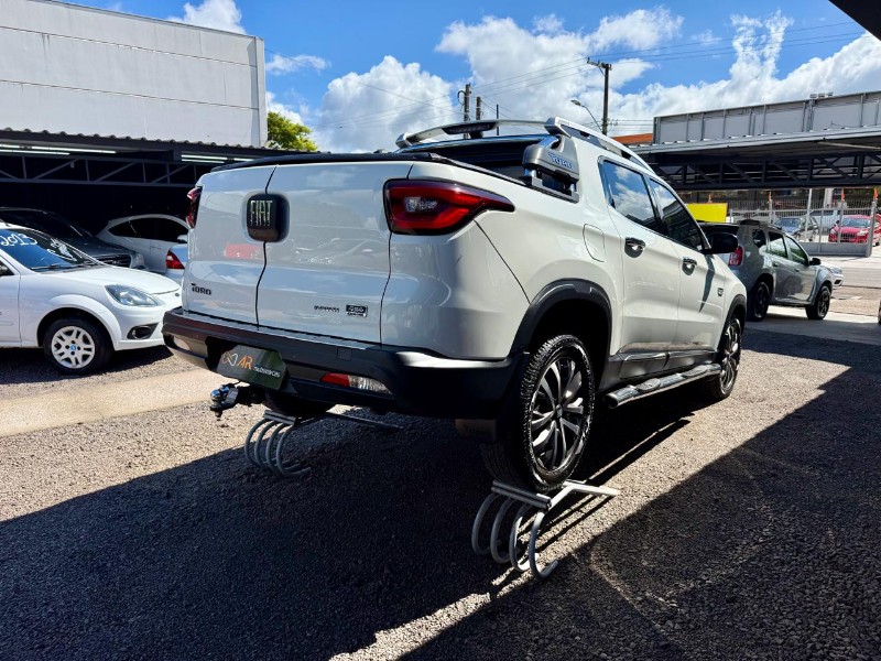 FIAT TORO 2.0 16V TURBO DIESEL RANCH AT 4X4 AUTOMÁTICO /2022 AR MULTIMARCAS VENÂNCIO AIRES / Carros no Vale