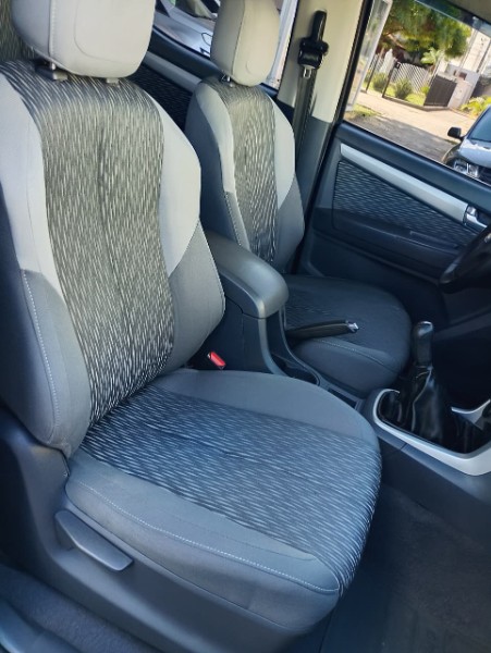 CHEVROLET S10 PICK-UP LT 2.4 F.POWER 4X2 CD /2014 CHIMA VEÍCULOS VENÂNCIO AIRES / Carros no Vale