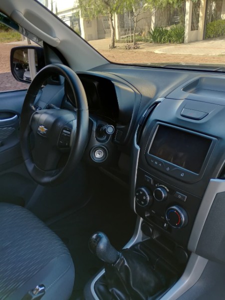 CHEVROLET S10 PICK-UP LT 2.4 F.POWER 4X2 CD /2014 CHIMA VEÍCULOS VENÂNCIO AIRES / Carros no Vale