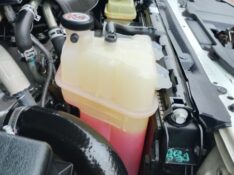 TOYOTA HILUX CABINE DUPLA 2.8 SR 4X4 CD 16V DIESEL /2020 CHIMA VEÍCULOS VENÂNCIO AIRES / Carros no Vale