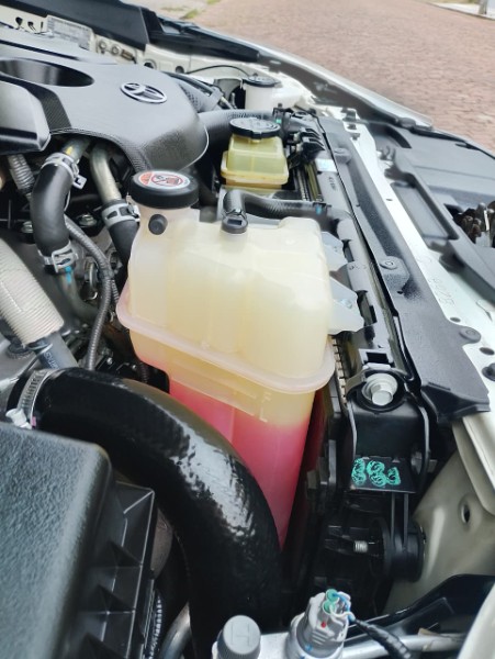 TOYOTA HILUX CABINE DUPLA 2.8 SR 4X4 CD 16V DIESEL /2020 CHIMA VEÍCULOS VENÂNCIO AIRES / Carros no Vale