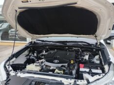 TOYOTA HILUX CABINE DUPLA 2.8 SR 4X4 CD 16V DIESEL /2020 CHIMA VEÍCULOS VENÂNCIO AIRES / Carros no Vale