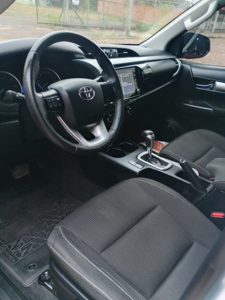TOYOTA HILUX CABINE DUPLA 2.8 SR 4X4 CD 16V DIESEL /2020 CHIMA VEÍCULOS VENÂNCIO AIRES / Carros no Vale