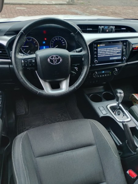 TOYOTA HILUX CABINE DUPLA 2.8 SR 4X4 CD 16V DIESEL /2020 CHIMA VEÍCULOS VENÂNCIO AIRES / Carros no Vale