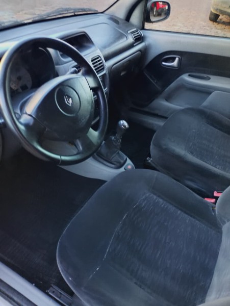 RENAULT CLIO 1.0 PRIVILEGE 16V /2006 CHIMA VEÍCULOS VENÂNCIO AIRES / Carros no Vale