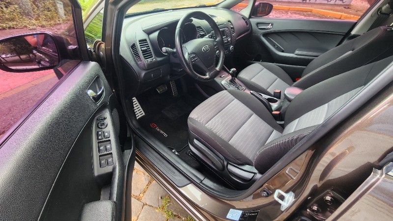 KIA CERATO 1.6 16V FLEX AUT. 2014/2015 FERNANDO AUTOMÓVEIS | REVENDA DE CARROS ARROIO DO MEIO ARROIO DO MEIO / Carros no Vale