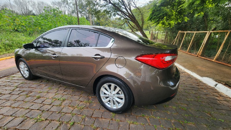 KIA CERATO 1.6 16V FLEX AUT. 2014/2015 FERNANDO AUTOMÓVEIS | REVENDA DE CARROS ARROIO DO MEIO ARROIO DO MEIO / Carros no Vale