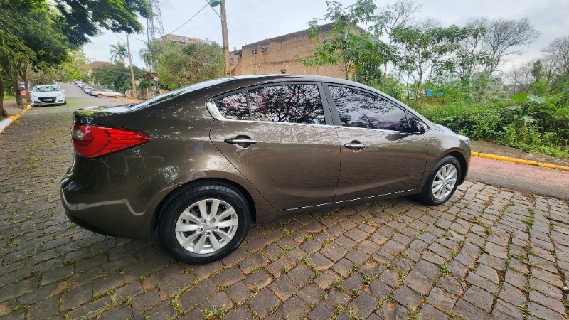 KIA CERATO 1.6 16V FLEX AUT. 2014/2015 FERNANDO AUTOMÓVEIS | REVENDA DE CARROS ARROIO DO MEIO ARROIO DO MEIO / Carros no Vale