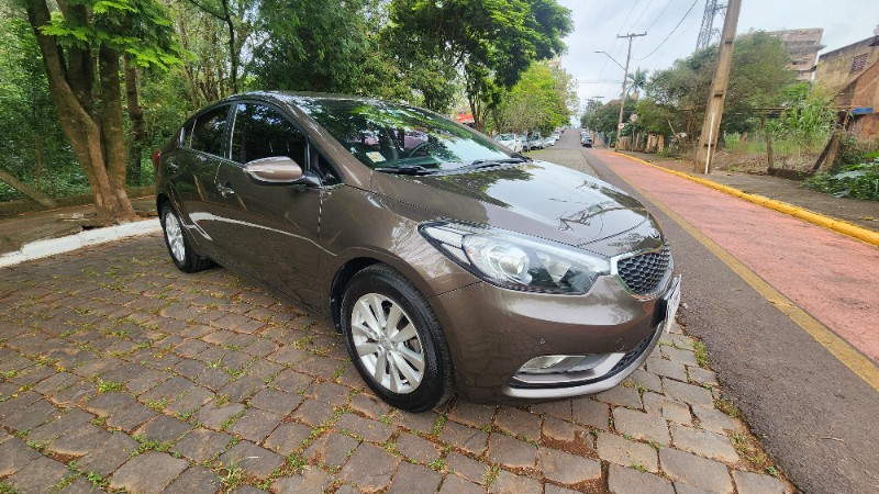 KIA CERATO 1.6 16V FLEX AUT. 2014/2015 FERNANDO AUTOMÓVEIS | REVENDA DE CARROS ARROIO DO MEIO ARROIO DO MEIO / Carros no Vale