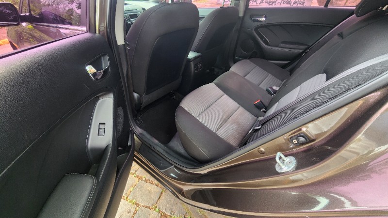 KIA CERATO 1.6 16V FLEX AUT. 2014/2015 FERNANDO AUTOMÓVEIS | REVENDA DE CARROS ARROIO DO MEIO ARROIO DO MEIO / Carros no Vale