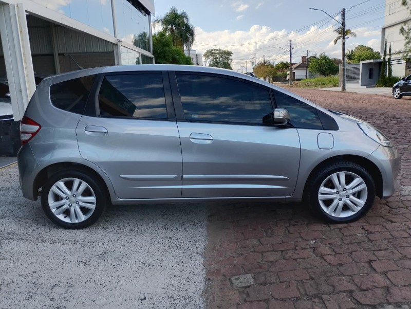 HONDA FIT 1.5 EX 16V CVT /2013 CHIMA VEÍCULOS VENÂNCIO AIRES / Carros no Vale