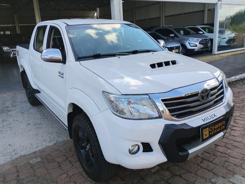 TOYOTA HILUX CABINE DUPLA HILUX CD SRV D4-D 4X4 3.0 163CV TDI DIES /2015 CHIMA VEÍCULOS VENÂNCIO AIRES / Carros no Vale