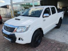 TOYOTA HILUX CABINE DUPLA HILUX CD SRV D4-D 4X4 3.0 163CV TDI DIES /2015 CHIMA VEÍCULOS VENÂNCIO AIRES / Carros no Vale