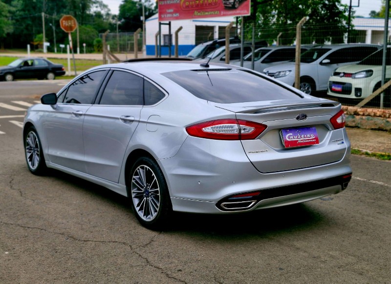 FORD FUSION 2.0 TITANIUM GTDI ECOBOOST AWD AUTOMÁTICO 2013/2014 CRUZEIRO MULTIMARCAS CRUZEIRO DO SUL / Carros no Vale