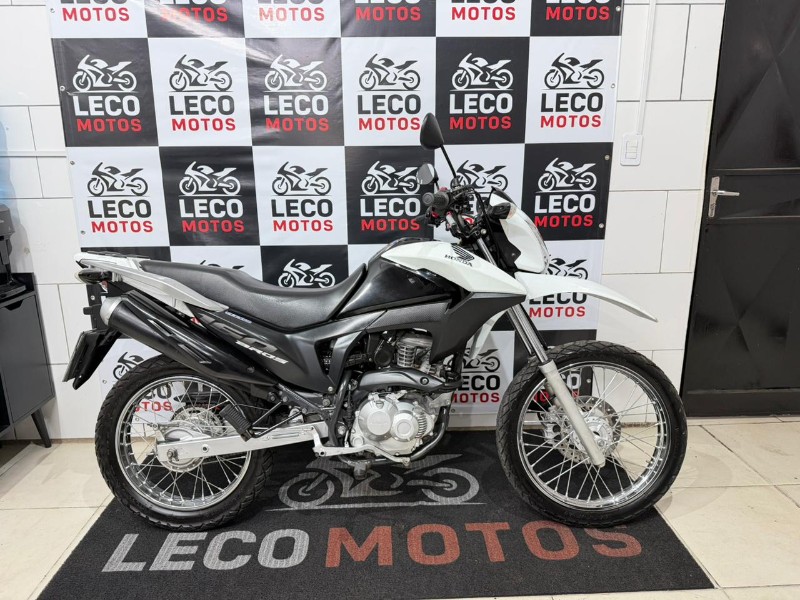 HONDA MOTOS NXR 160 BROS ESD 2015/2015 LECO MOTOS VENÂNCIO AIRES / Carros no Vale