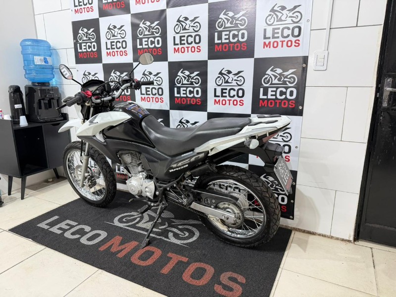 HONDA MOTOS NXR 160 BROS ESD 2015/2015 LECO MOTOS VENÂNCIO AIRES / Carros no Vale