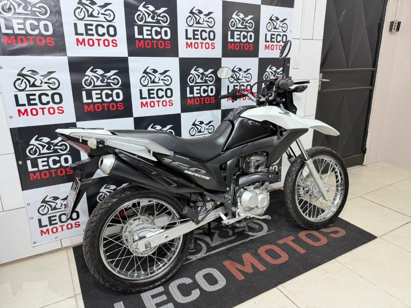 HONDA MOTOS NXR 160 BROS ESD 2015/2015 LECO MOTOS VENÂNCIO AIRES / Carros no Vale