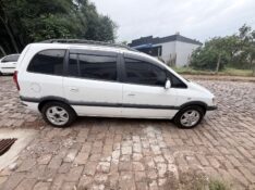 CHEVROLET ZAFIRA 2.0 ELEGANCE 8V 2001/2001 ELY AUTOMÓVEIS LAJEADO / Carros no Vale