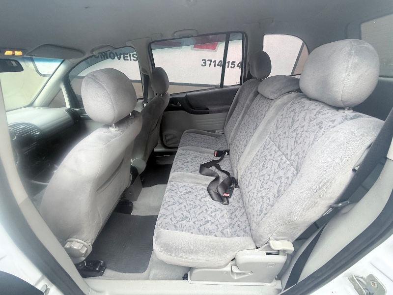 CHEVROLET ZAFIRA 2.0 ELEGANCE 8V 2001/2001 ELY AUTOMÓVEIS LAJEADO / Carros no Vale
