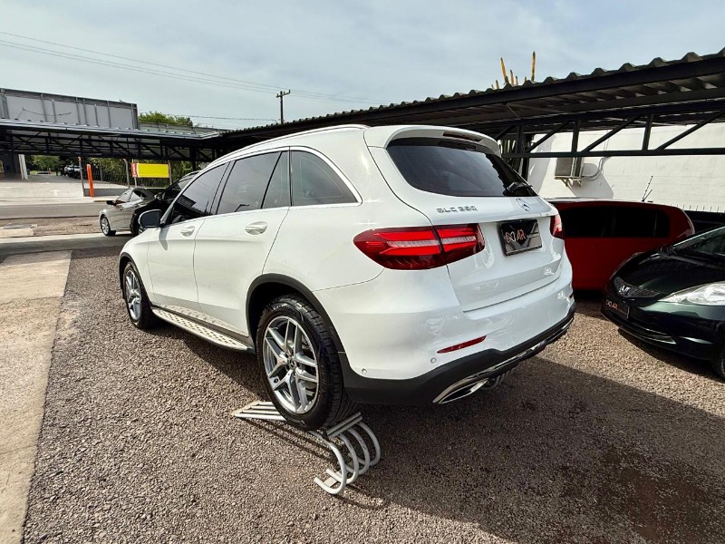MERCEDES-BENZ GLC 250 SPORT 4MATIC TURBO 2.0 16V 2018 /2018 AR MULTIMARCAS VENÂNCIO AIRES / Carros no Vale
