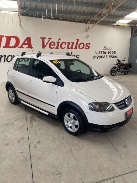 VOLKSWAGEN FOX 1.0 SUNRISE 2009/2010 LAVENDA VEÍCULOS ARROIO DO MEIO / Carros no Vale