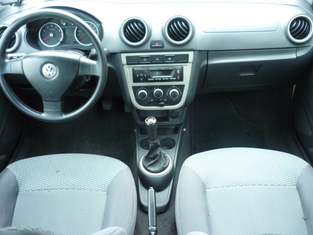 VOLKSWAGEN VOYAGE 1.0 MI CITY 8V FLEX 4P MANUAL 2011/2012 PREMIUM AUTOMÓVEIS ARROIO DO MEIO / Carros no Vale