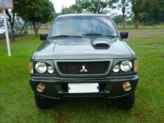 MITSUBISHI L200 2.5 GLS 4X4 8V 2003/2003 PREMIUM AUTOMÓVEIS ARROIO DO MEIO / Carros no Vale