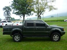 MITSUBISHI L200 2.5 GLS 4X4 8V 2003/2003 PREMIUM AUTOMÓVEIS ARROIO DO MEIO / Carros no Vale