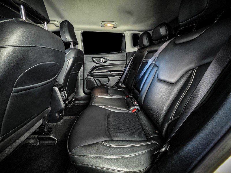 JEEP COMPASS 1.3 T270 TURBO FLEX LONGITUDE AT6 2023/2023 DUARTE VEÍCULOS PORTO ALEGRE / Carros no Vale