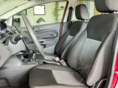 FORD FIESTA 1.5 16V MEC 2016/2016 JOÃO CARROS MULTIMARCAS GUAPORÉ / Carros no Vale