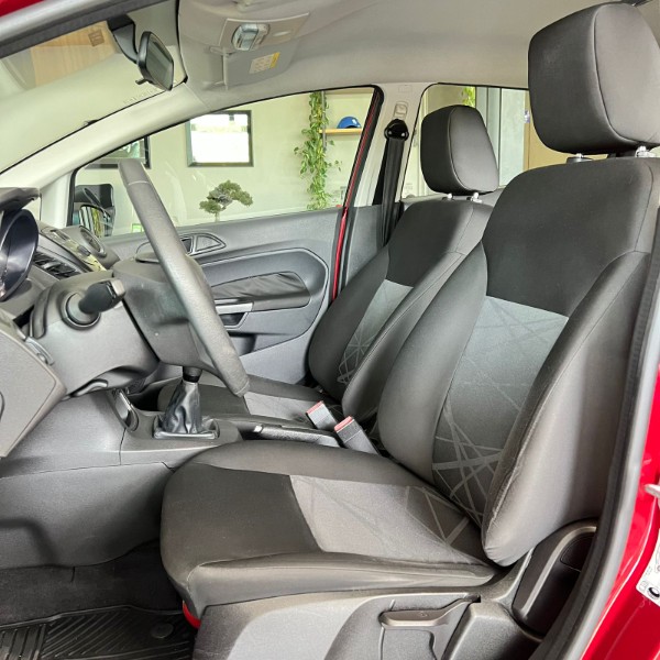 FORD FIESTA 1.5 16V MEC 2016/2016 JOÃO CARROS MULTIMARCAS GUAPORÉ / Carros no Vale