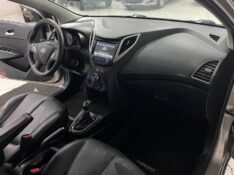 HYUNDAI HB20S 1.6 COMFORT PLUS 16V 2017/2017 TIAGO AUTOMÓVEIS VENÂNCIO AIRES / Carros no Vale