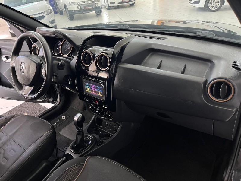 RENAULT DUSTER DYNAMIQUE 1.6 FLEX 16V AUT. 2018/2018 TIAGO AUTOMÓVEIS VENÂNCIO AIRES / Carros no Vale